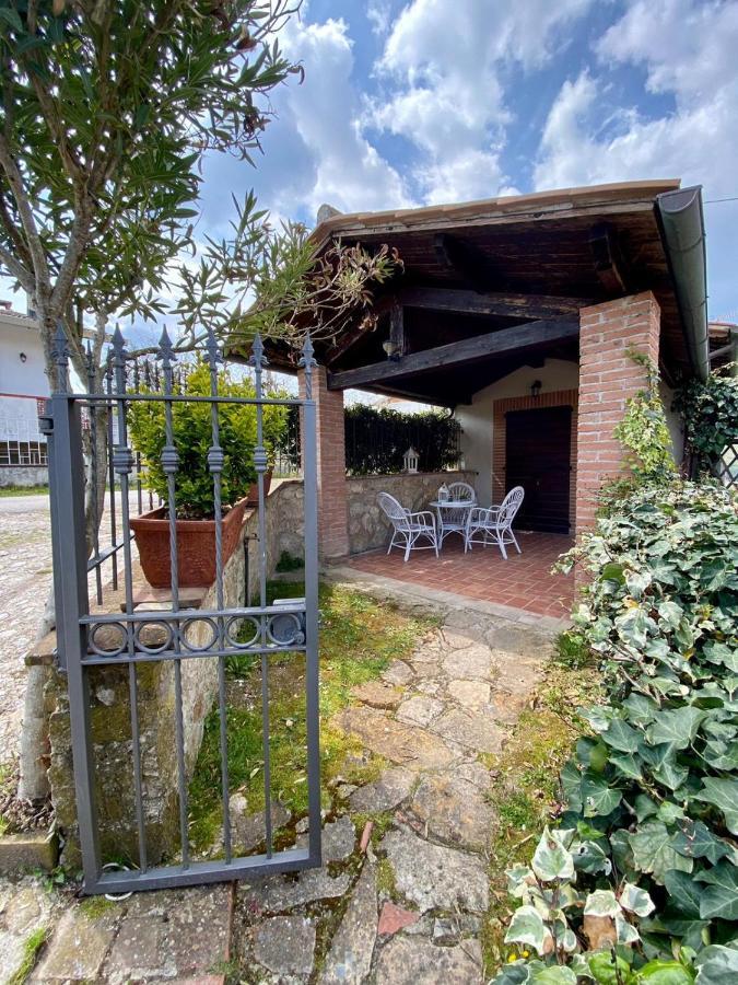 Apartamento Il Poggio Degli Ulivi Collicello Exterior foto