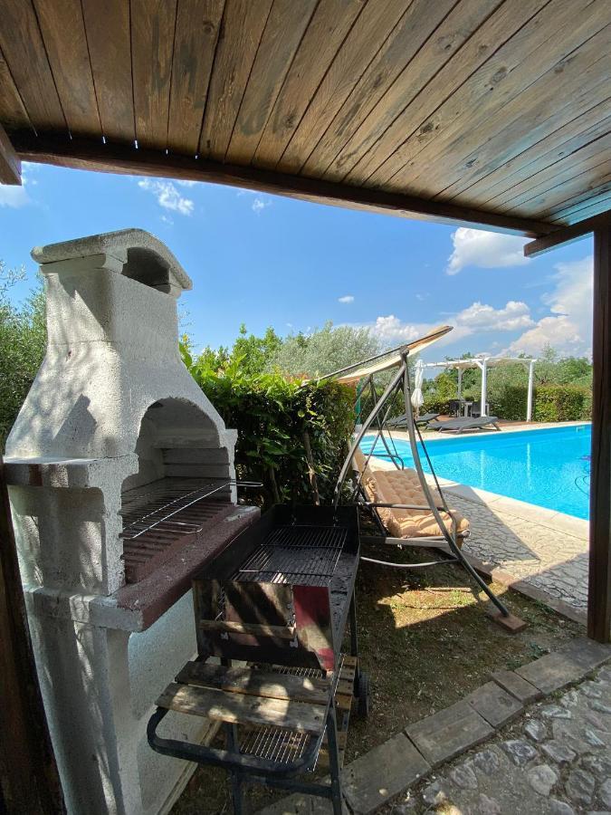 Apartamento Il Poggio Degli Ulivi Collicello Exterior foto